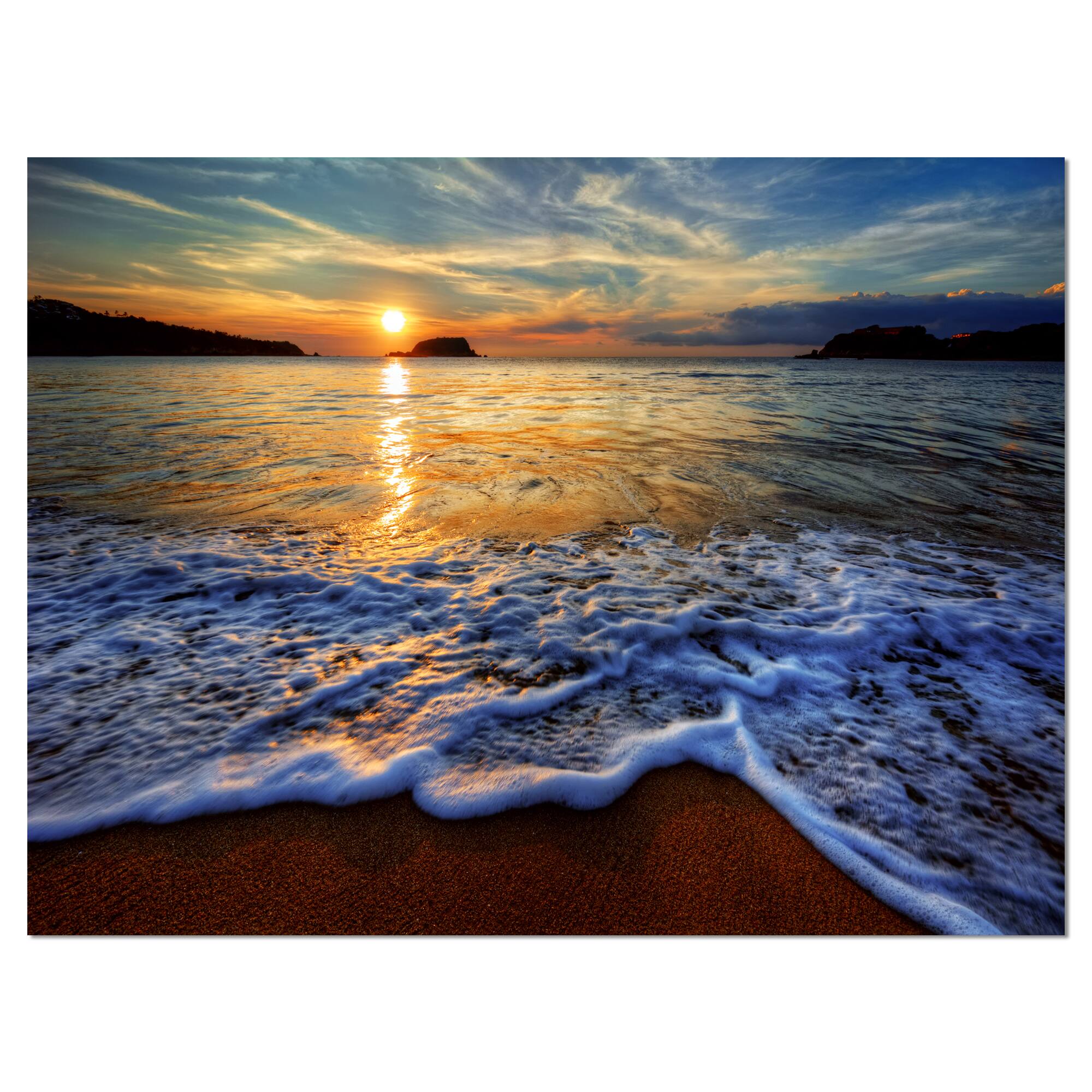 Designart - Peaceful Sandy Beach with Waves